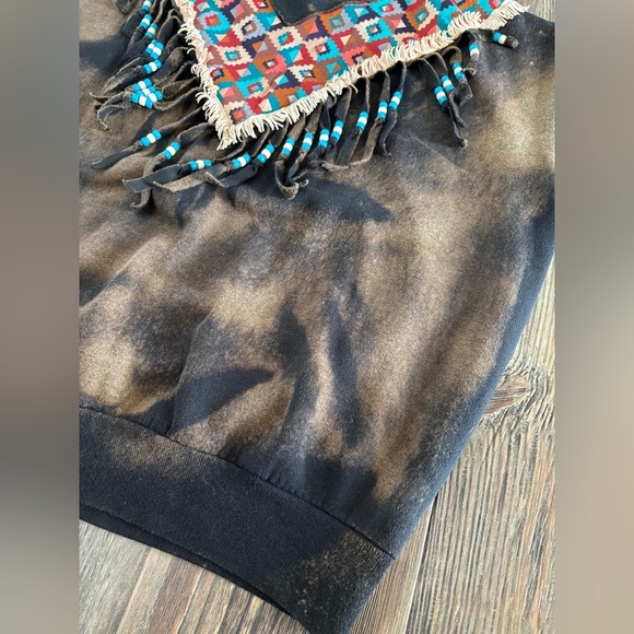 Vtg Jerzees Crewneck Sweatshirt Womens 2XL Aztec Black Bleach Dyed Beaded Fringe - Picture 9 of 11